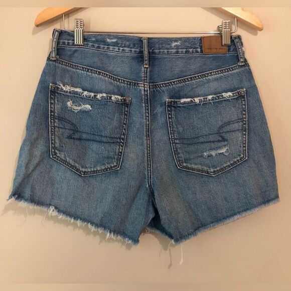 ➿ American Eagle | Distressed Denim Shorts - Picture 2 of 4